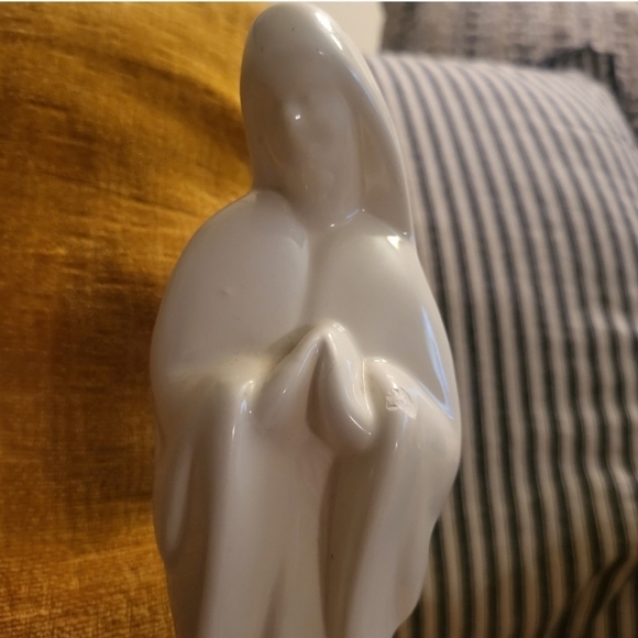 Praying Madonna 11" Virgin Mary~Royal Haeger Pottery #272 USA - Picture 2 of 3